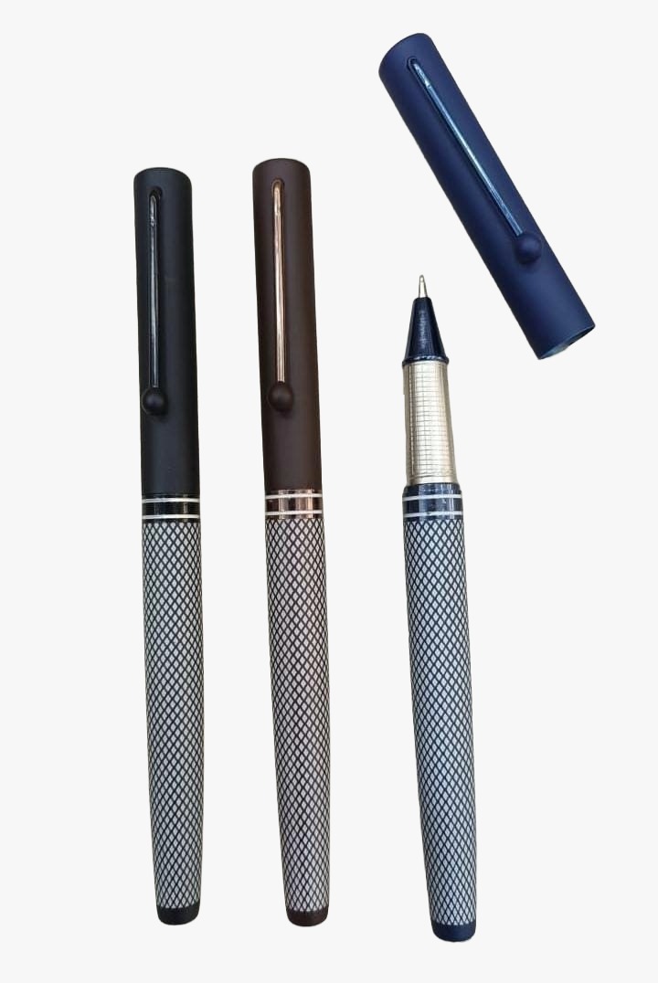 Premium Crocodile Finish Pen